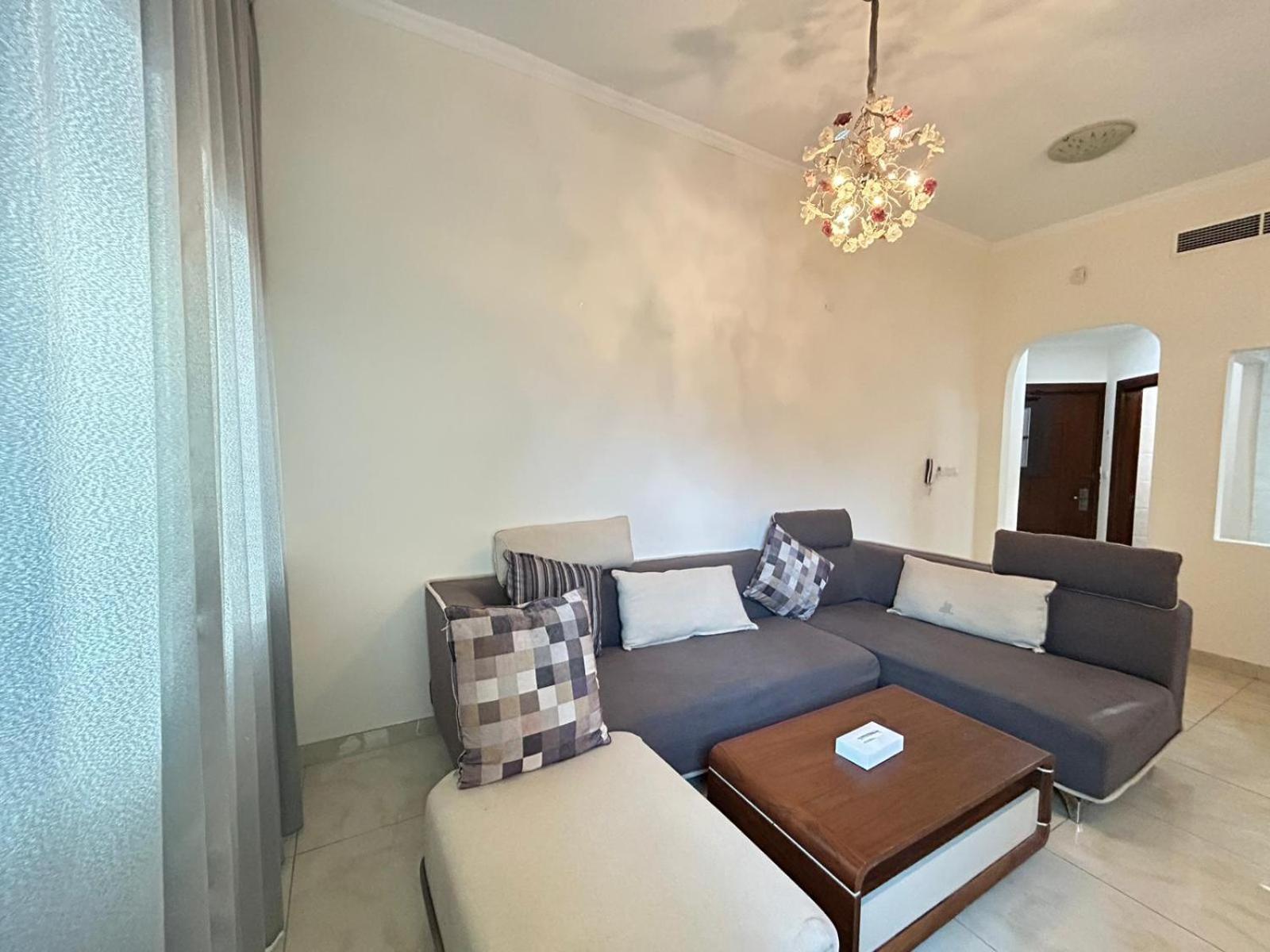 Al Hayat Suites Apartment Manama Exterior photo